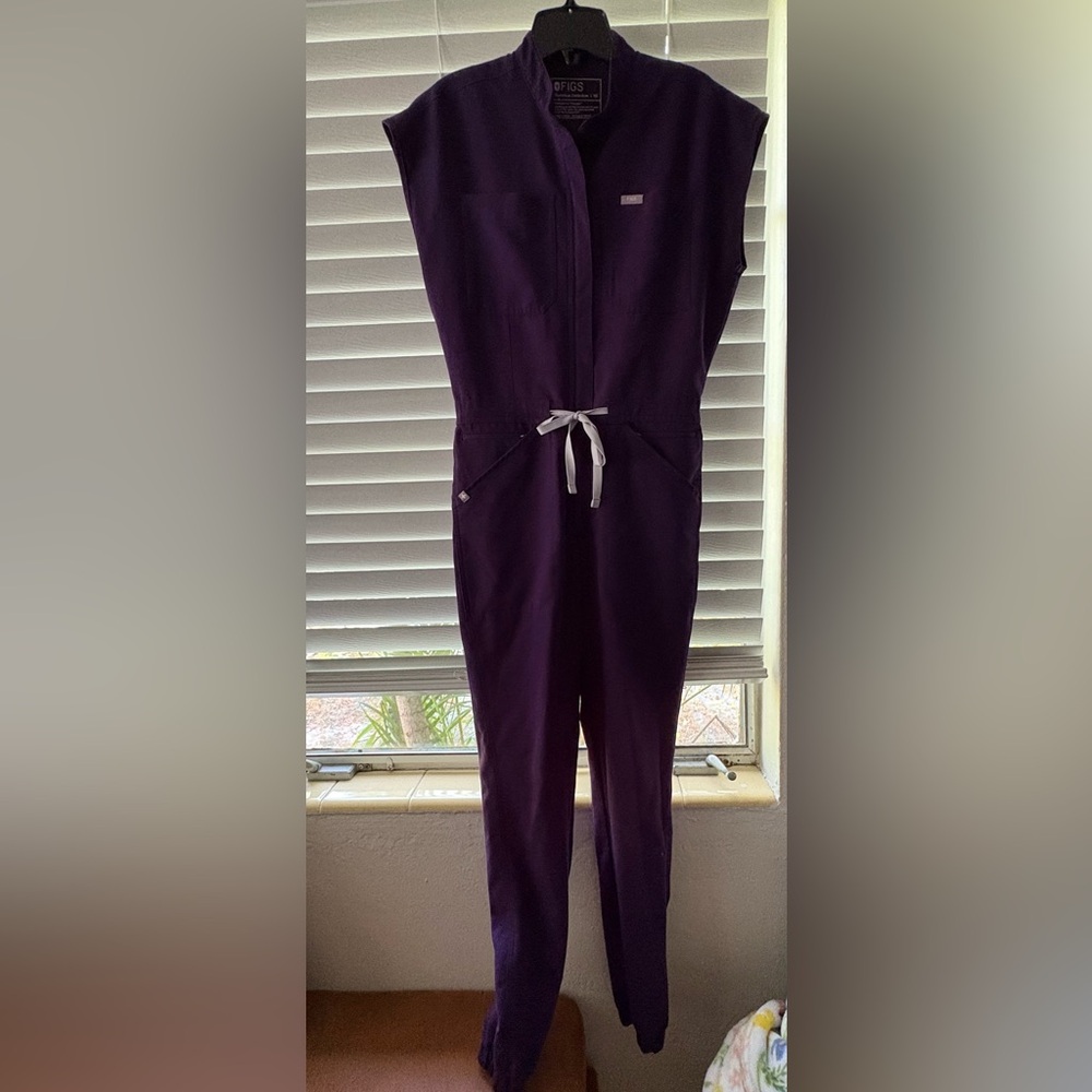 FIGS- XS Rafaela Cargo ScrubJumpsuit-Color Purple Jam